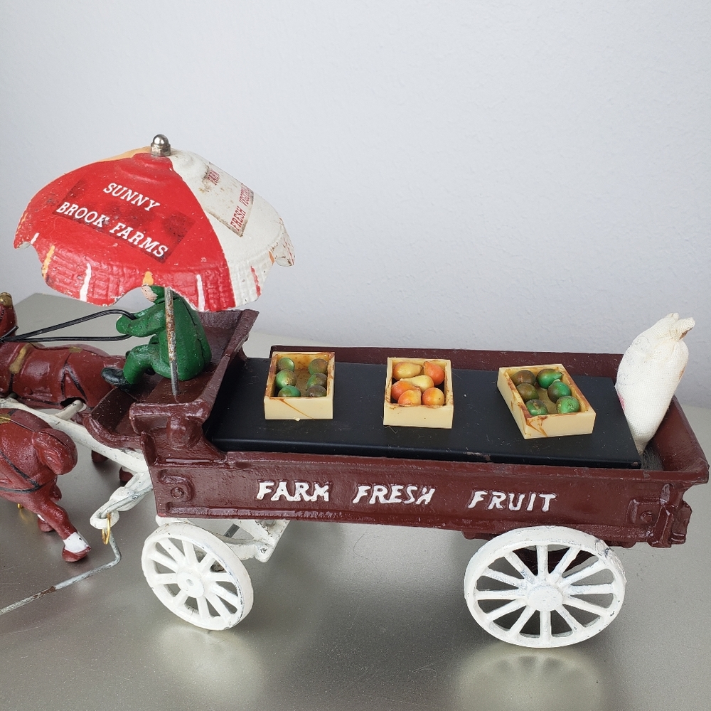Vintage Cast Iron Horse and Wagon - Picture 7 of 8